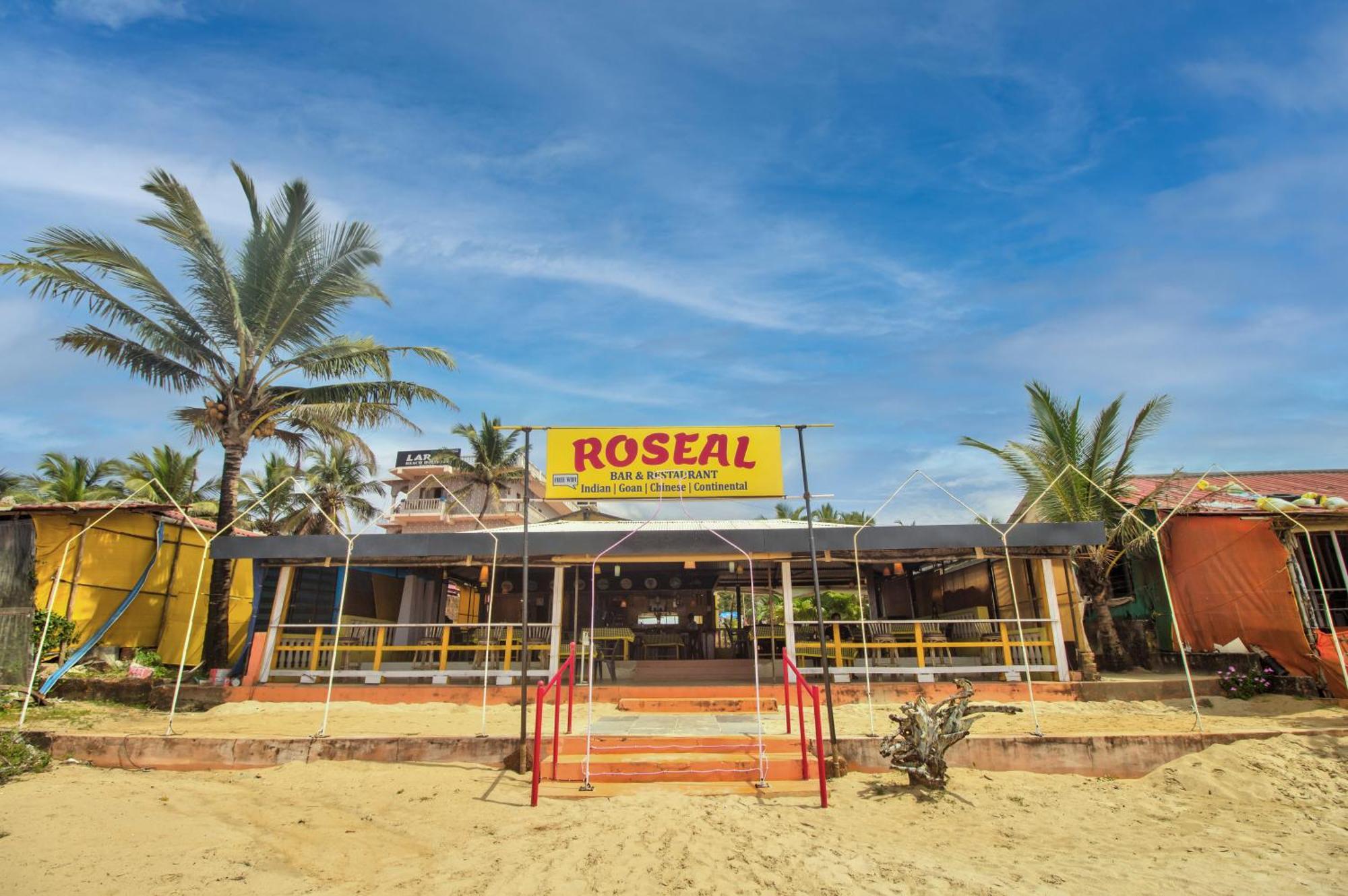 Roseal Beach Front Baga Exteriör bild